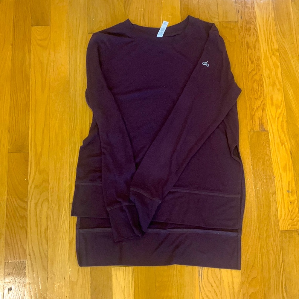 Alo light sweater with side slits size small